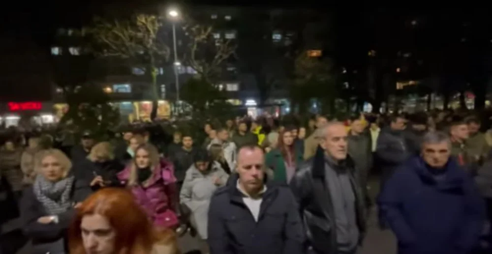 Treći protest studenata i građana u Crnoj Gori: Premijeru Spajiću rok do 1.februara (VIDEO) 9