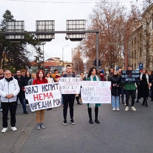 Manje studenata i drugih građana nego ranije: Blokada saobraćaja u akciji "Zastani Srbijo" u Nišu 5