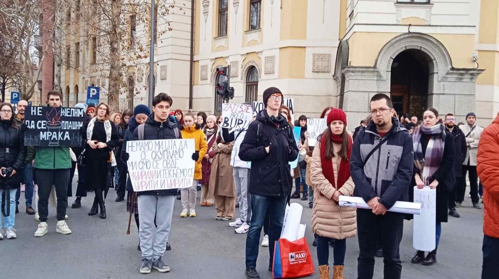 Studenti zastaju sutra u Nišu na 15 minuta i organizuju izložbu "Tunel straha" 10