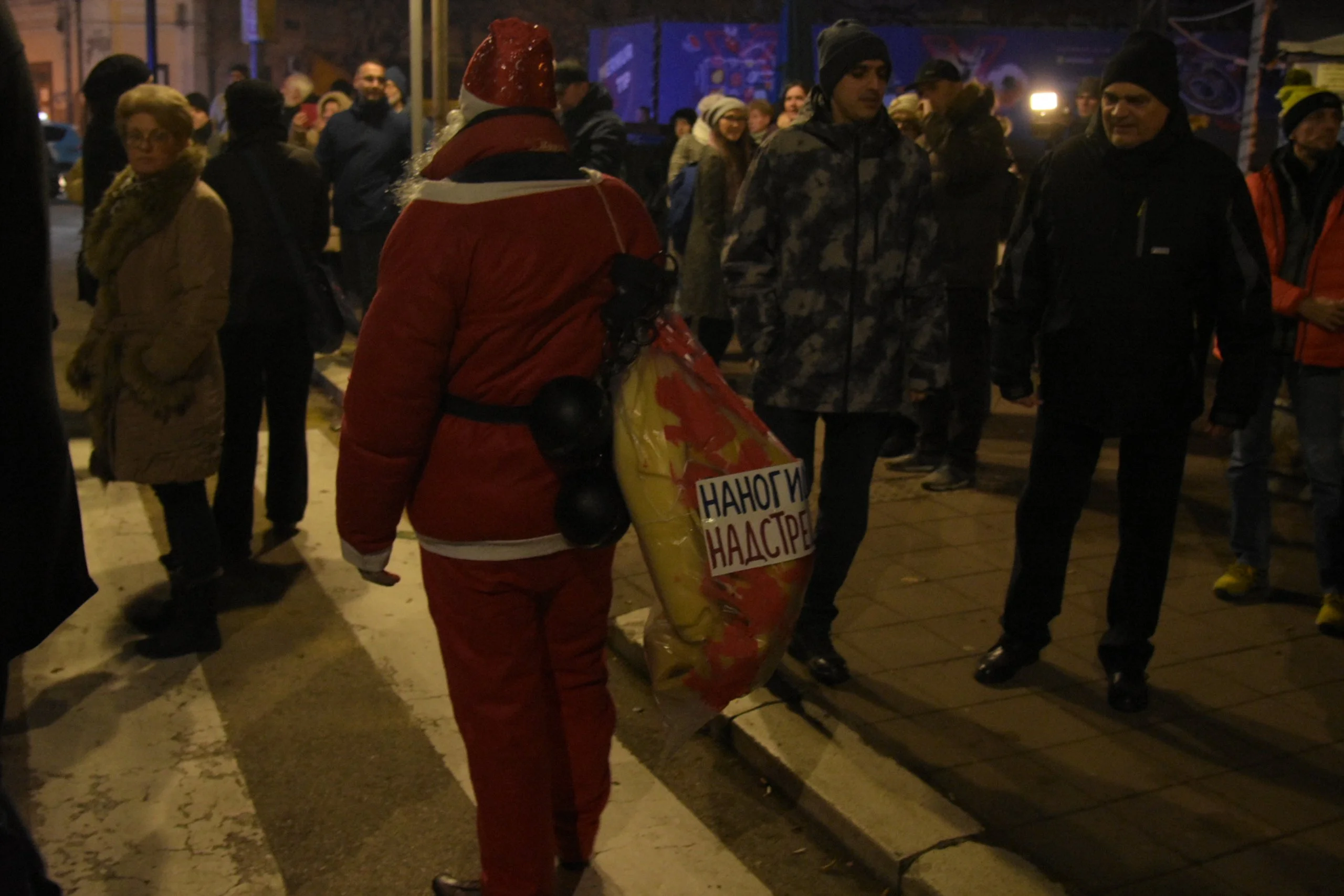 "Odbrojavamo poslednje dane”: Studentski novogodišnji protest u Nišu (FOTO) 5