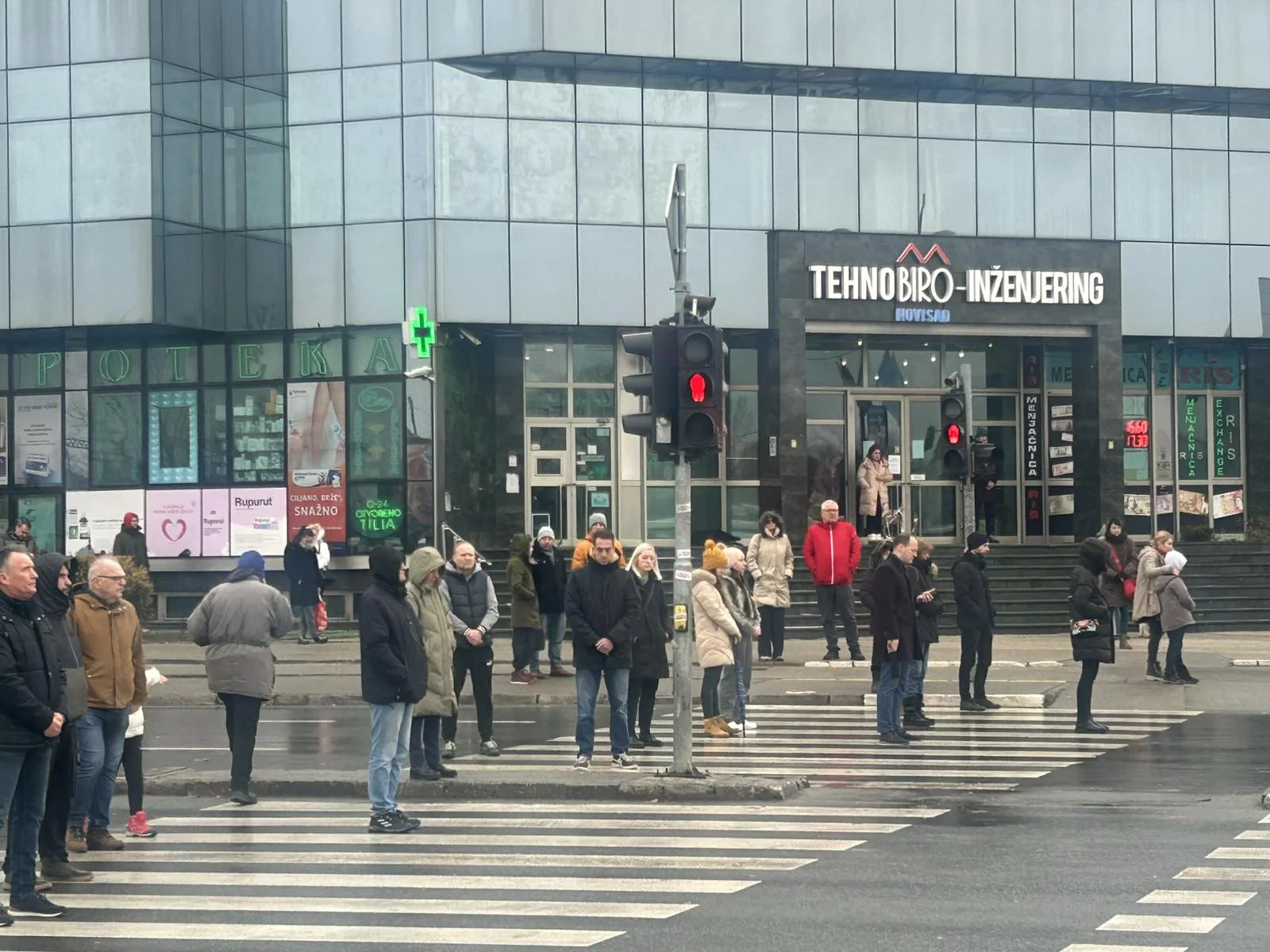 Protestne blokade studenata 29 minuta: Incident u Novom Sadu (FOTO/VIDEO) 14