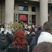 Protest studenata kod Pravnog zbog gaženja studentkinje ovog fakulteta: "Nećete nas gaziti!" (VIDEO/FOTO)) 11