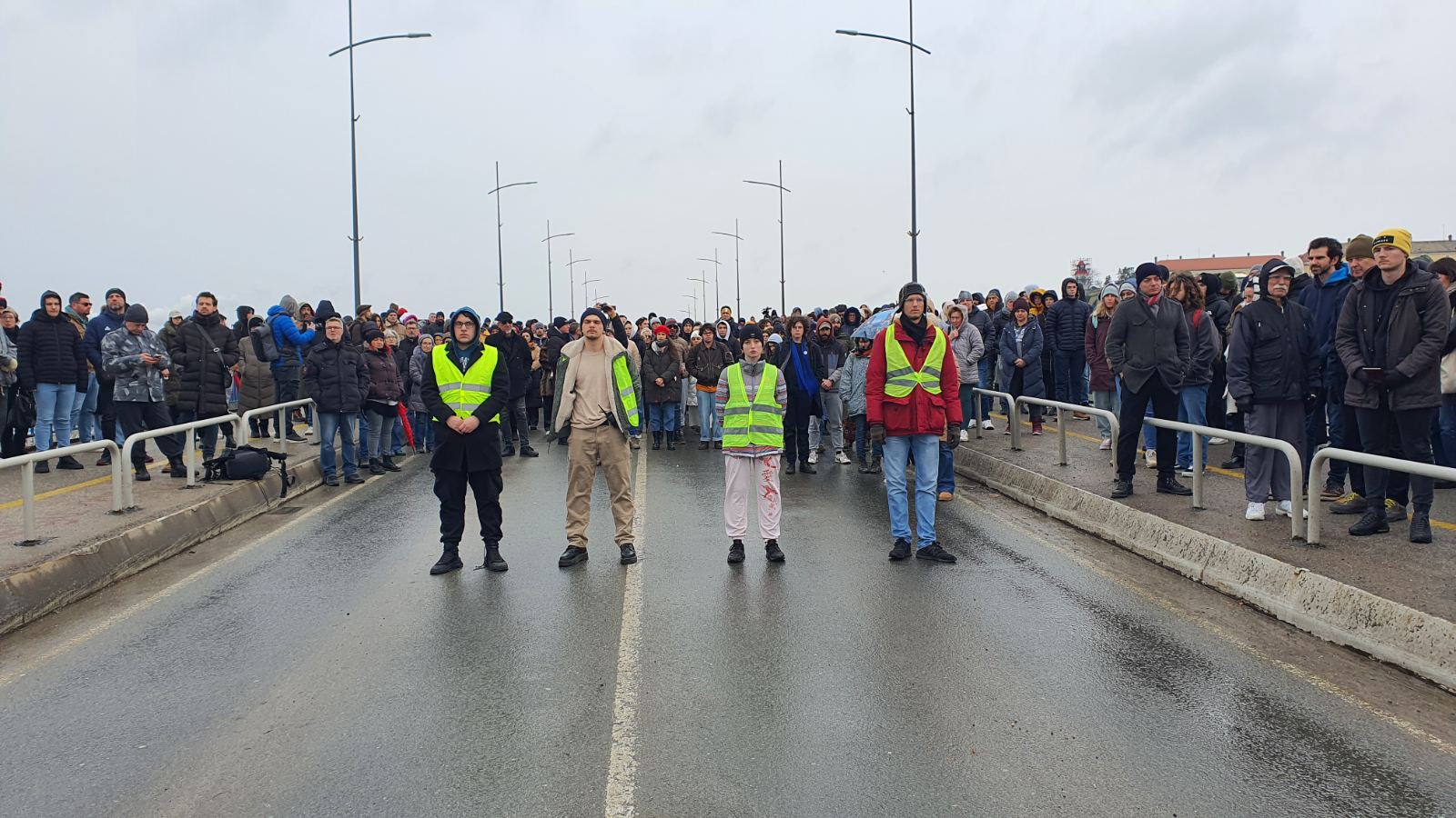 Protestne blokade studenata 29 minuta: Incident u Novom Sadu (FOTO/VIDEO) 8