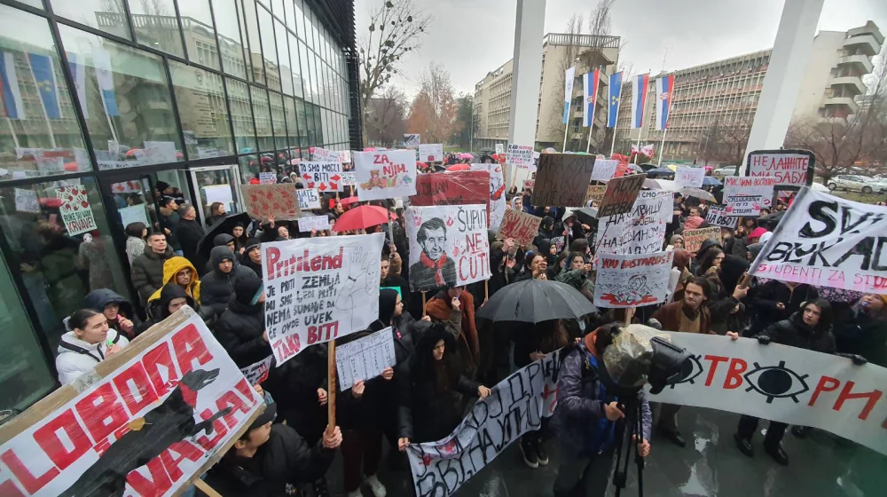 Elektrotehnička škola "Mihajlo Pupin" obustavlja nastavu: "Dogovor Vlade i sindikata ne odražava stav radnika" 7