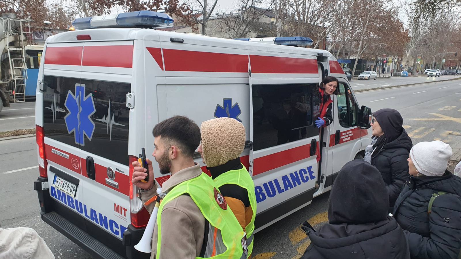 Novosađani blokirali saobraćaj zbog incidenta u Beogradu (FOTO; VIDEO) 5