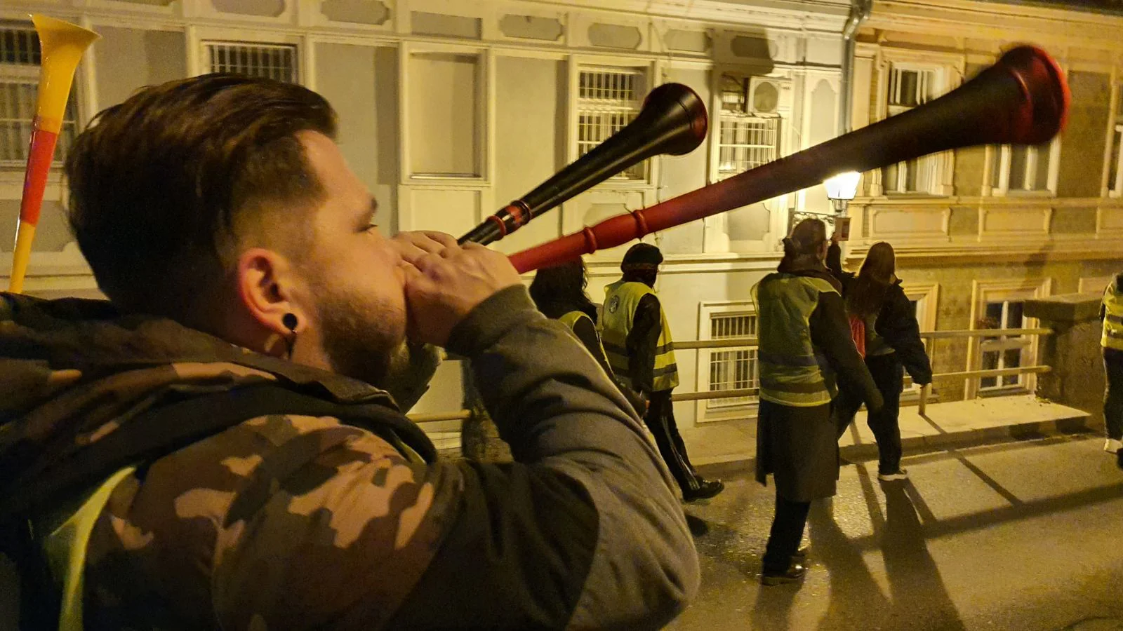 Novosadski studenti protestom i petnaestominutnom tišinom u ponoć dočekali Novu godinu po Julijanskom kalendaru (FOTO,VIDEO) 4