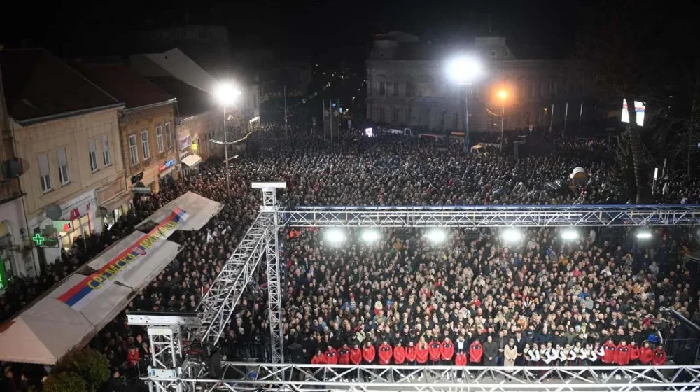 Arhv javnih skupova objavio procenu koliko je ljudi bilo u Sremskoj Mitrovici: Hoće li biti podataka i za Kragujevac? 16