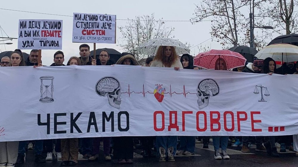 Lekari podržali zahteve studenata u Srbiji 10