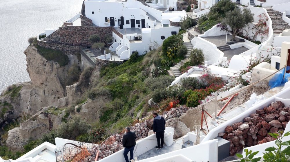 Proglašeno vanredno stanje na Santoriniju 6