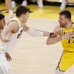 Luka Dončić debitovao za Lejkerse u pobedi protiv Jute (VIDEO) 10