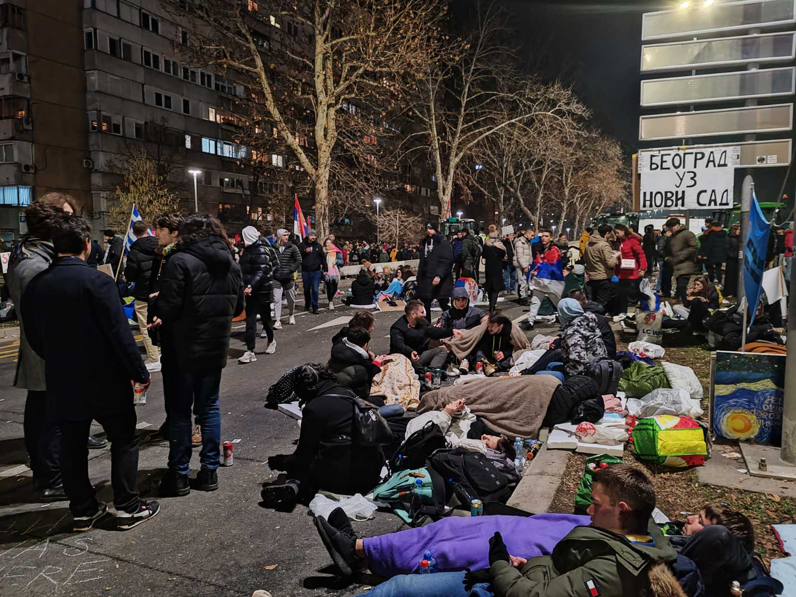 UŽIVO Blokada Mosta slobode ušla u 21 sat, održava se akcija 15 minuta ćutanja (FOTO/VIDEO) 3