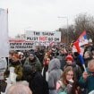 AP o paralelnim skupovima u Srbiji: Studenti protestuju, Vučić reciklira nacionalističke teme 9