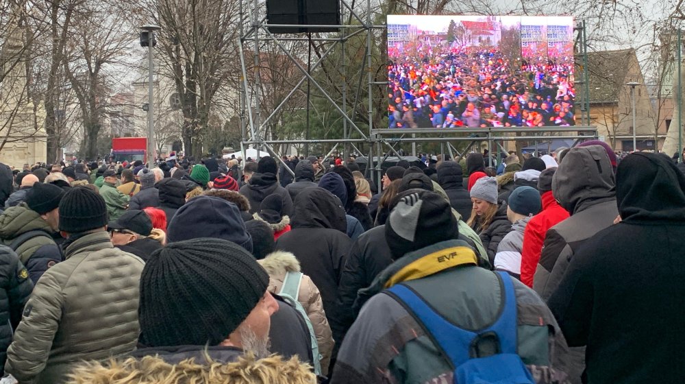 Sremska Mitrovica: Vučićev miting na Sretenje ili kako se dva skupa nisu srela 6