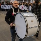 Kad čujete bubanj na ulici znajte da je došlo vreme za promene: Ljudi, sećanja - Darko Adžić Adža, bubnjar svih kragujevačkih protesta 5