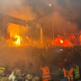 UŽIVO Protest "Sretnimo se na Sretenje": Kragujevac blokiran, građani pevaju "Bože pravde" (FOTO, VIDEO) 9