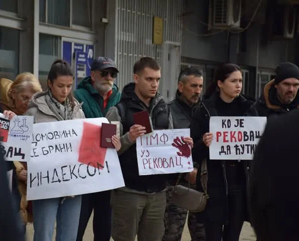 "Rekovac je ustao": U Rekovcu održana protestna šetnja za podršku studentima 1