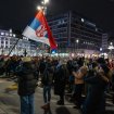 Beograđani večeras sa Trga Republike poslali podršku Kragujevcu (FOTO) 10