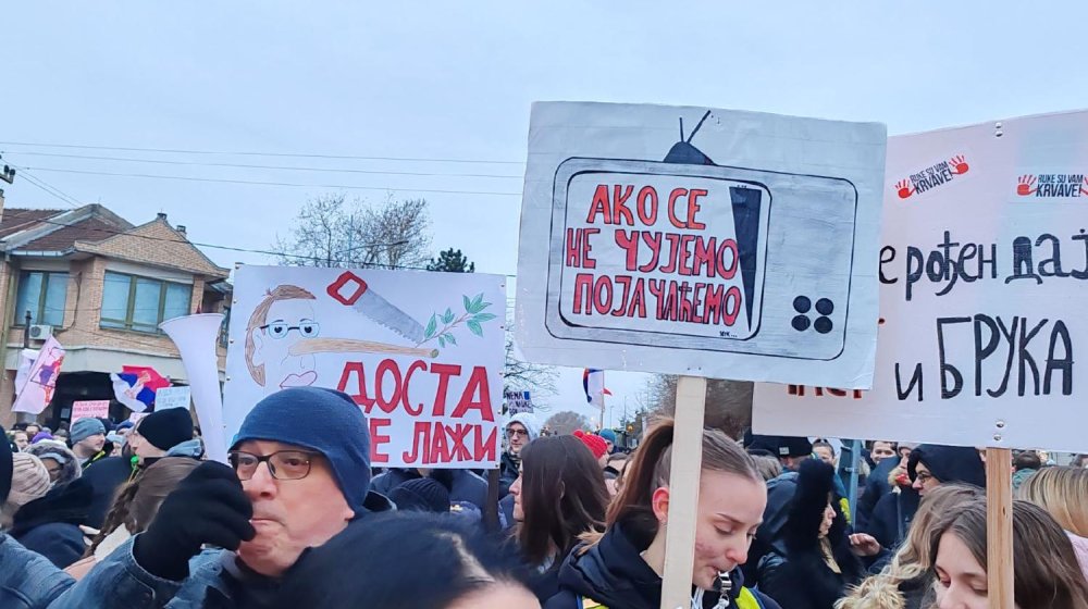 Protesti u nekoliko gradova, okupljeni traže odgovornost da pad nadstrešnice 8