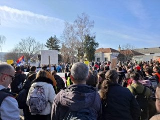 "Dobro došli oslobodioci Merošine": Studenti u blokadi, njihovi profesori i građani pešačili od Niša 2