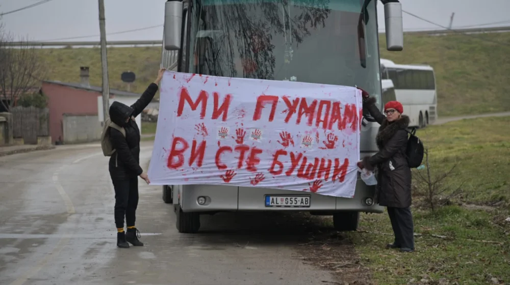 Foto:Aleksandar Latas, autobus , Sremska Mitrovica , SNS