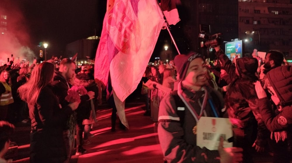 Istrčali ste istoriju, sada je vreme da je pišete: Kragujevčani dočekali studente (VIDEO, FOTO) 12