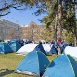 Ko je sve kampovao pod Vučićevim prozorom: Danas studenti i JSO, nekada veterani sa Košara, opozicija... 7