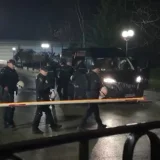 Policija obezbeđuje RTS na Košutnjaku nakon poziva studenata da se blokira ova lokacija (VIDEO) 6